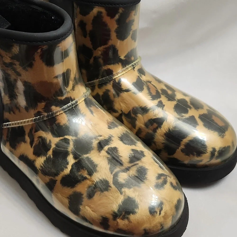 UGG Classic Clear Mini Panther Animal Print Cozy Short Boots (W Size 7)